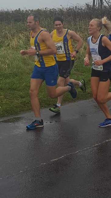 Treacherous conditions hamper PB hopes at Christmas 10k