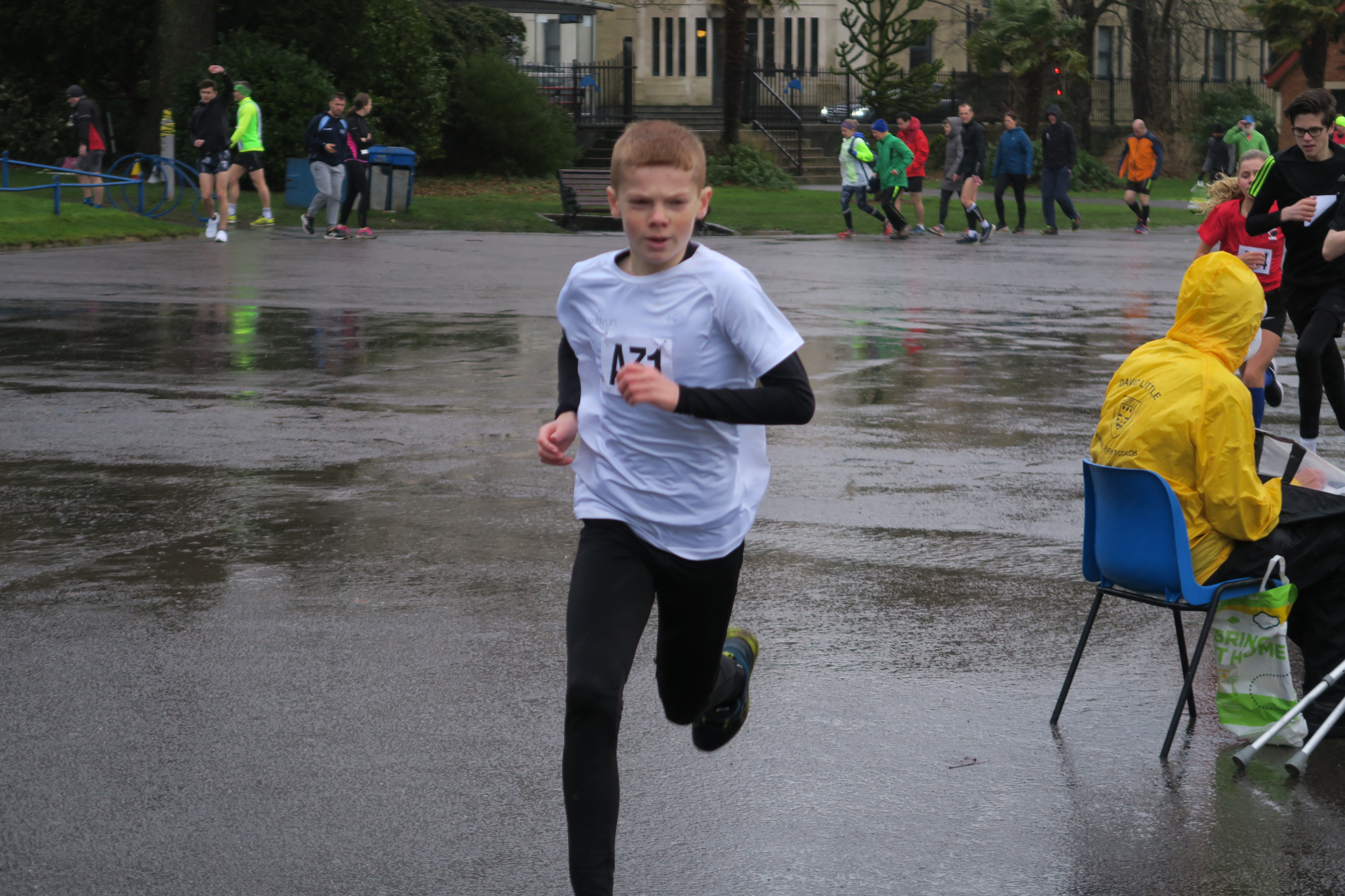Oscar Matthews in the Junior Relay at Round the Lakes