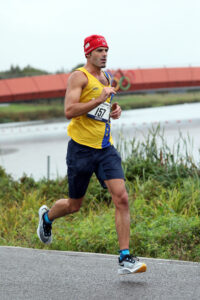 Rich Brawn running his Virtual London Marathon at Dorney Lake