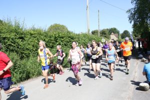 Geoff Newton starting the Tarrant Valley 10k