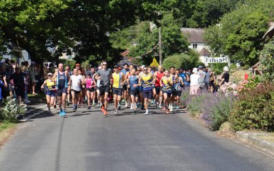 Stu Nicholas crushes competition at Coombe Keynes 10k