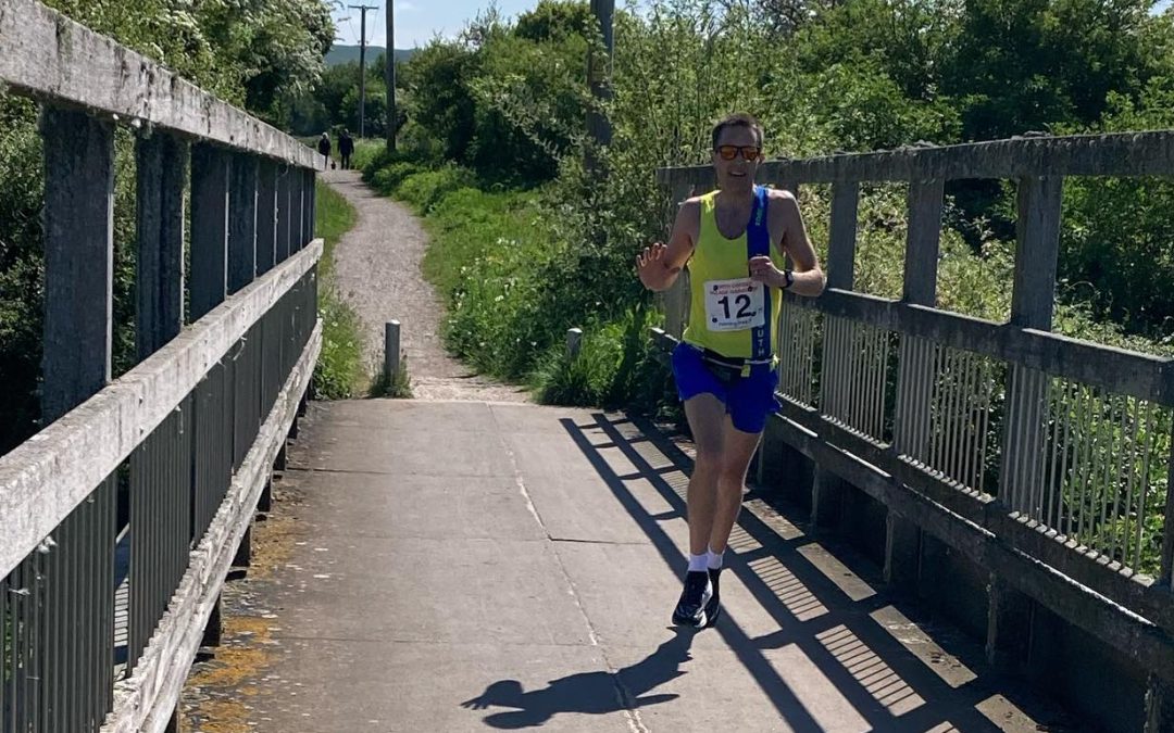 Stu Nicholas and Katie Gunn go for glory at North Dorset Village Marathon