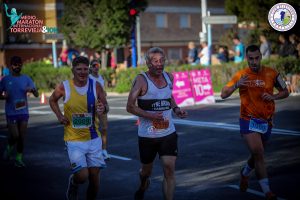 Jason Coltman with a Tyne Bridge Harrier in the Torrevieja 10k