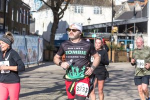 Man with a motivational zombie t-shirt