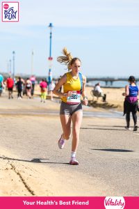 Flo Dootson on the prom in the Bournemouth Bay 5k