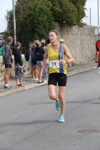 Julia Austin competing in the Lymington Lifeboat 10k