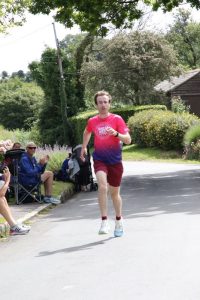 George Goodall taking third in the Coombe Keynes 10k