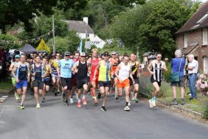 The Coombe Keynes 10k gets underway
