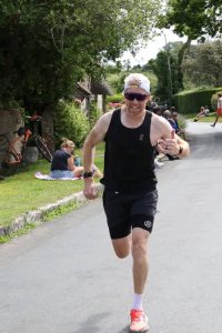 Stu Bowers in action at the Coombe Keynes 10k