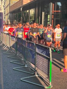 The runners line up for the Standard Chartered Great City Race