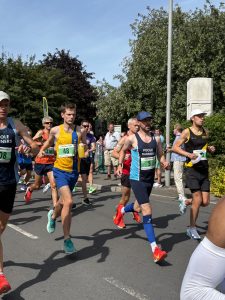 Tom Casson starting the Stur Half