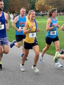 Helen Beddoe in the Round the Lakes 10k