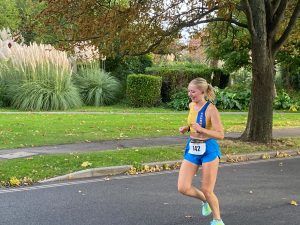 Lara Hudson in the Round the Lakes 10k