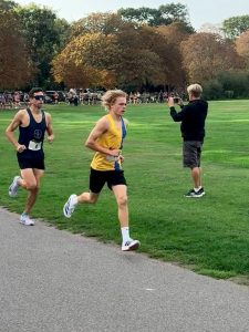 Riley Austin in the Round the Lakes 10k
