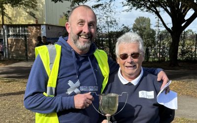 Simon Saunders recognised for outstanding contribution to local running scene