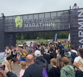 Stu Nicholas starting the New Forest Marathon