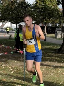 Tom Casson in the Round the Lakes 10k